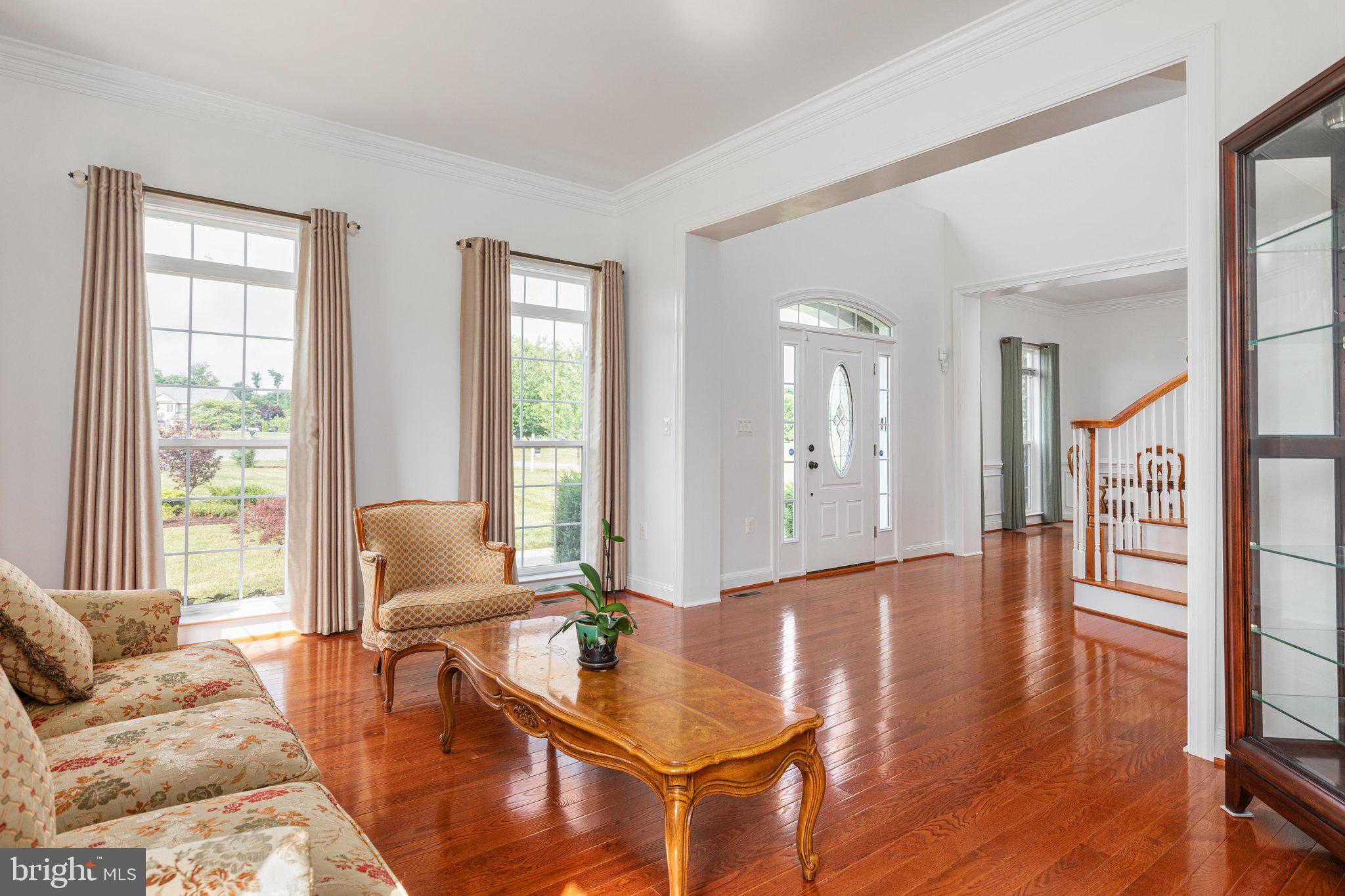 38786 Rambling Farm Drive Hamilton, VA 20158 - Photo 10 of 97 Hardwoods throughout entire main level