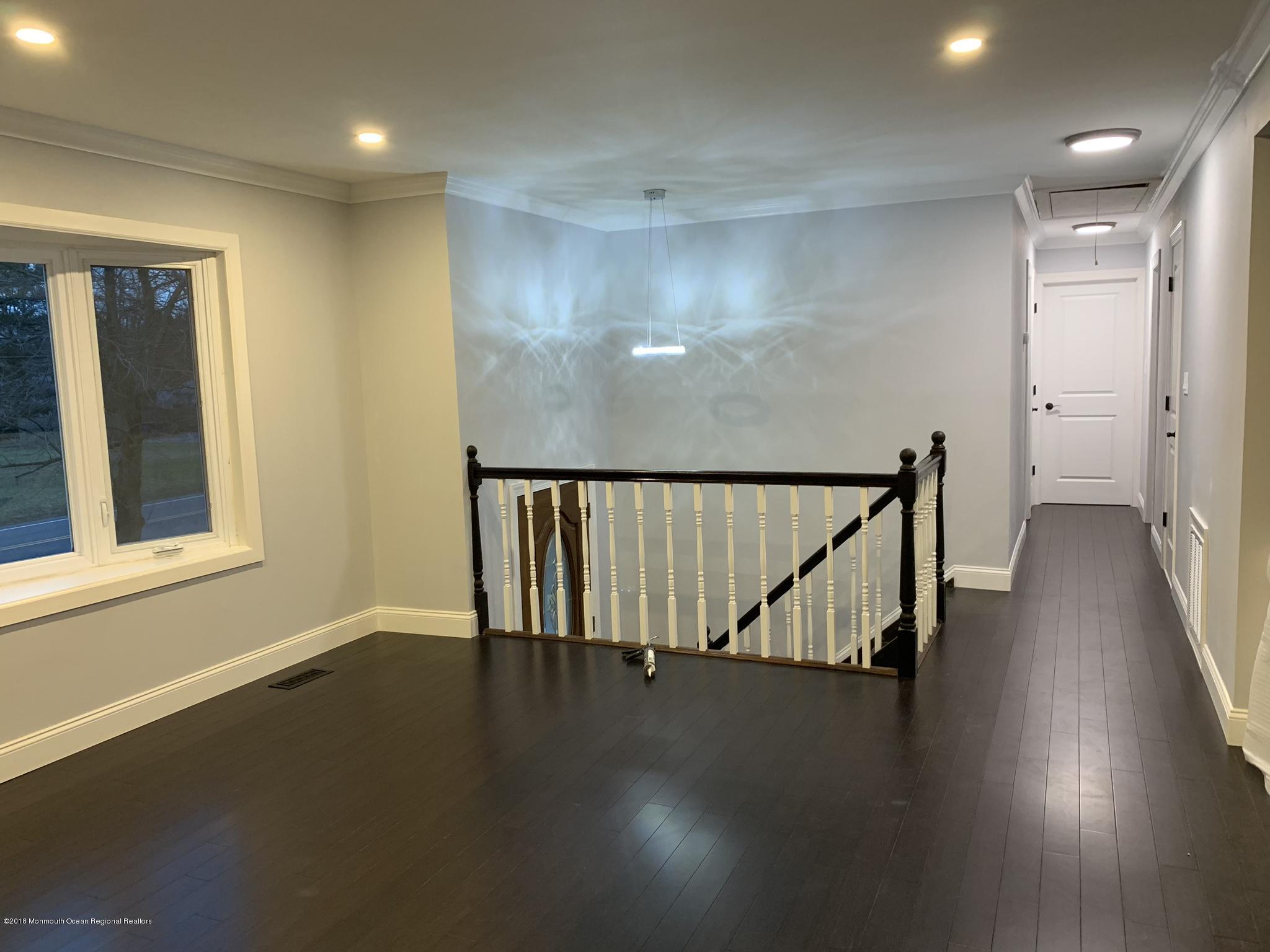 109 Cherry Tree Farm Road Middletown, NJ 07748 - Photo 4 of 20 IMG_0246