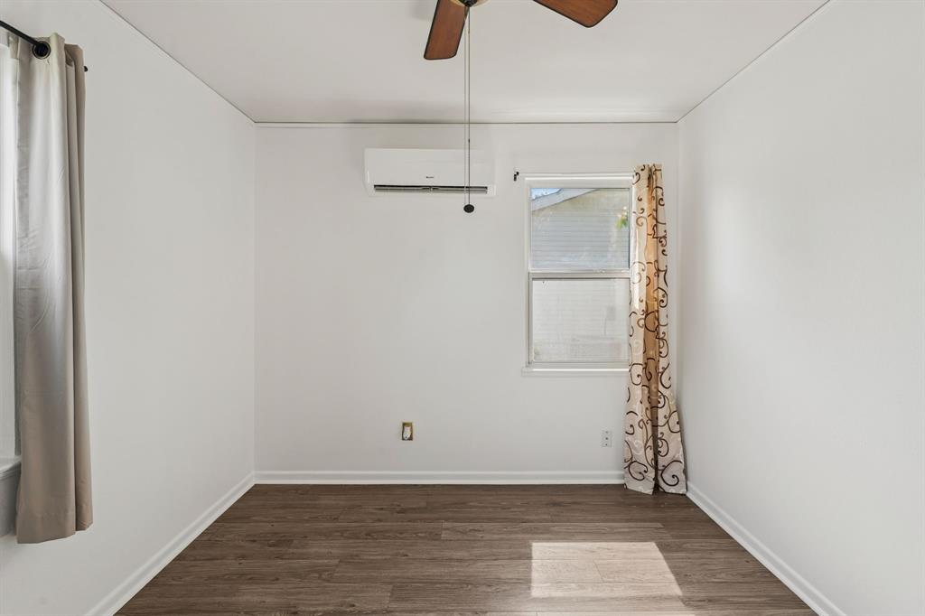 1822 Finley Road Irving, TX 75062 - Photo 24 of 38 a view of an empty room