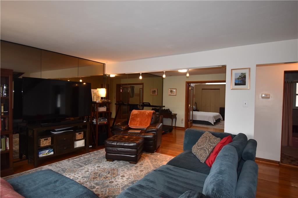 595 Maple Avenue Springdale, PA 15144 - Photo 11 of 44 Gallery Image 11