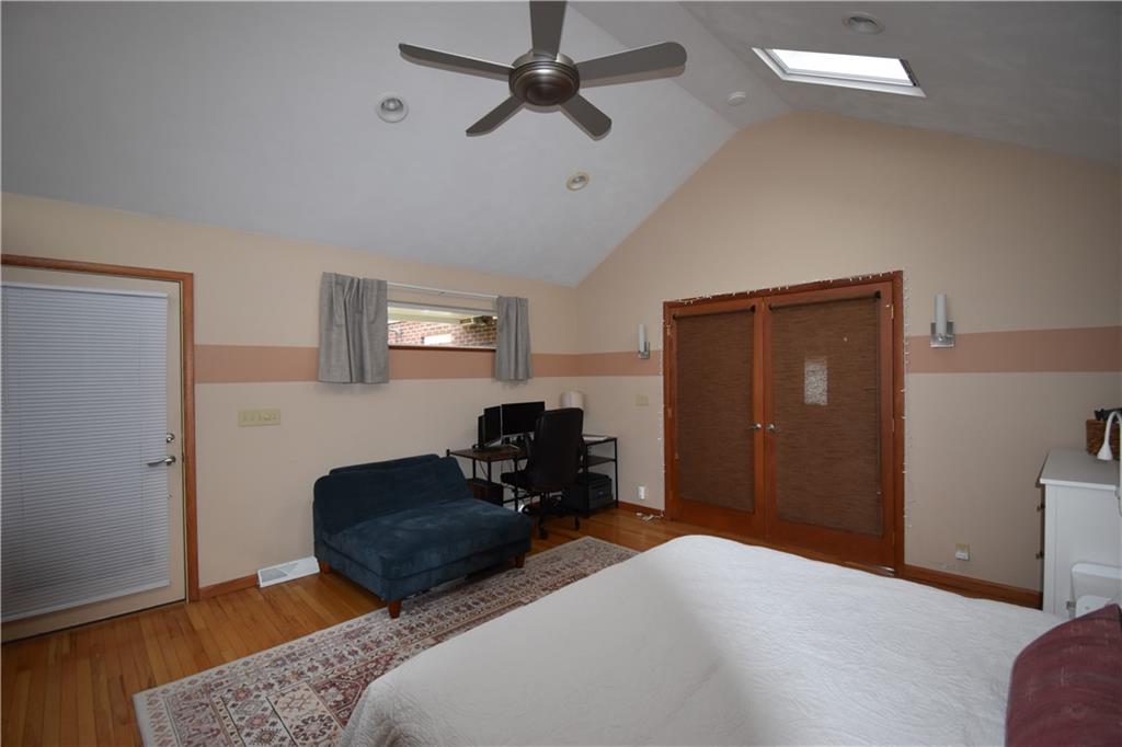 595 Maple Avenue Springdale, PA 15144 - Photo 18 of 44 Just look at the side