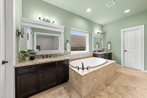 $625,000 | 828 West 26th Street, Houston, TX 77008