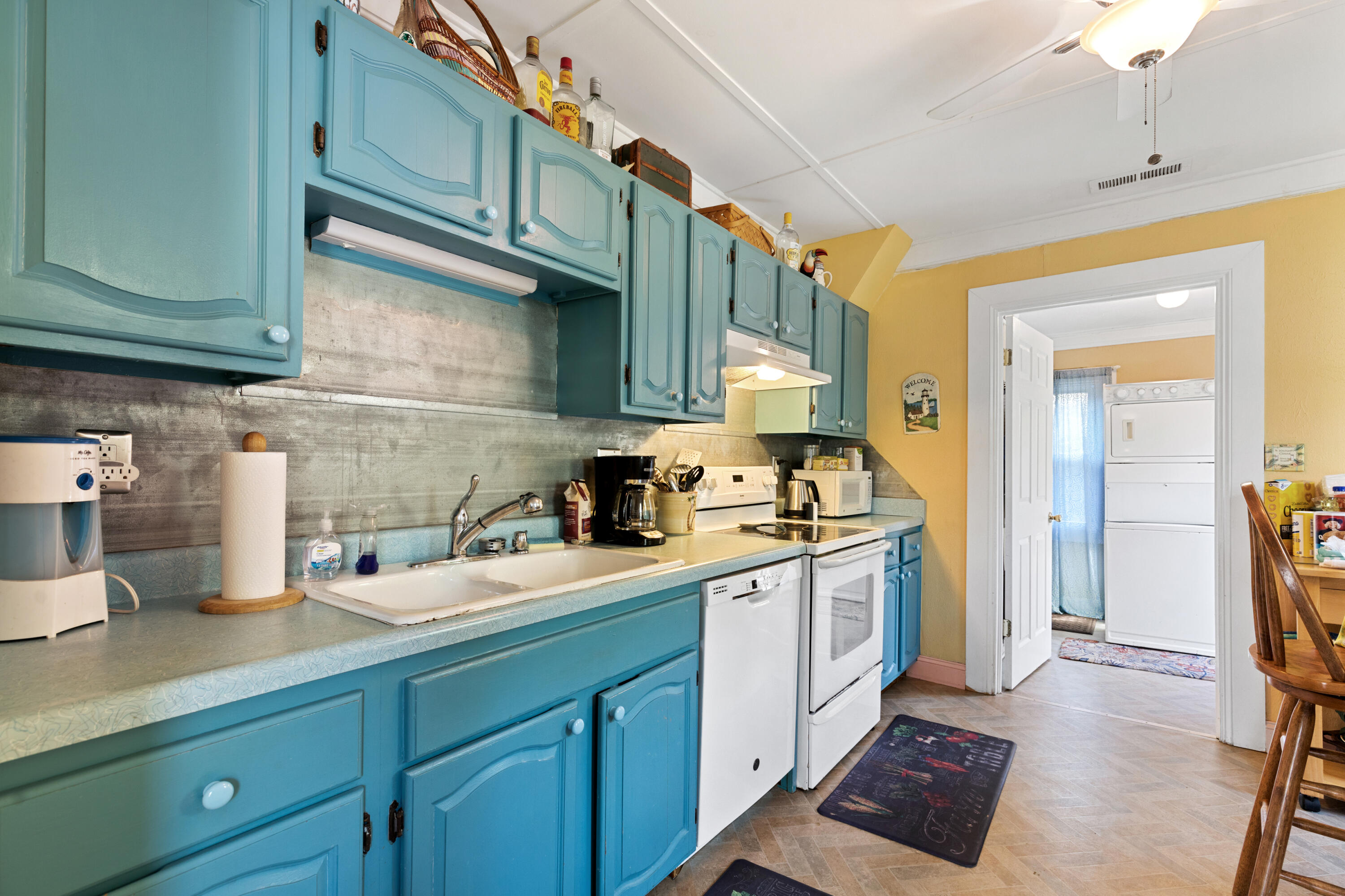 604 West Ashley Avenue Folly Beach, SC 29439 - Photo 19 of 43 604WestAshleyAvenue- KeenEyeMarketing001