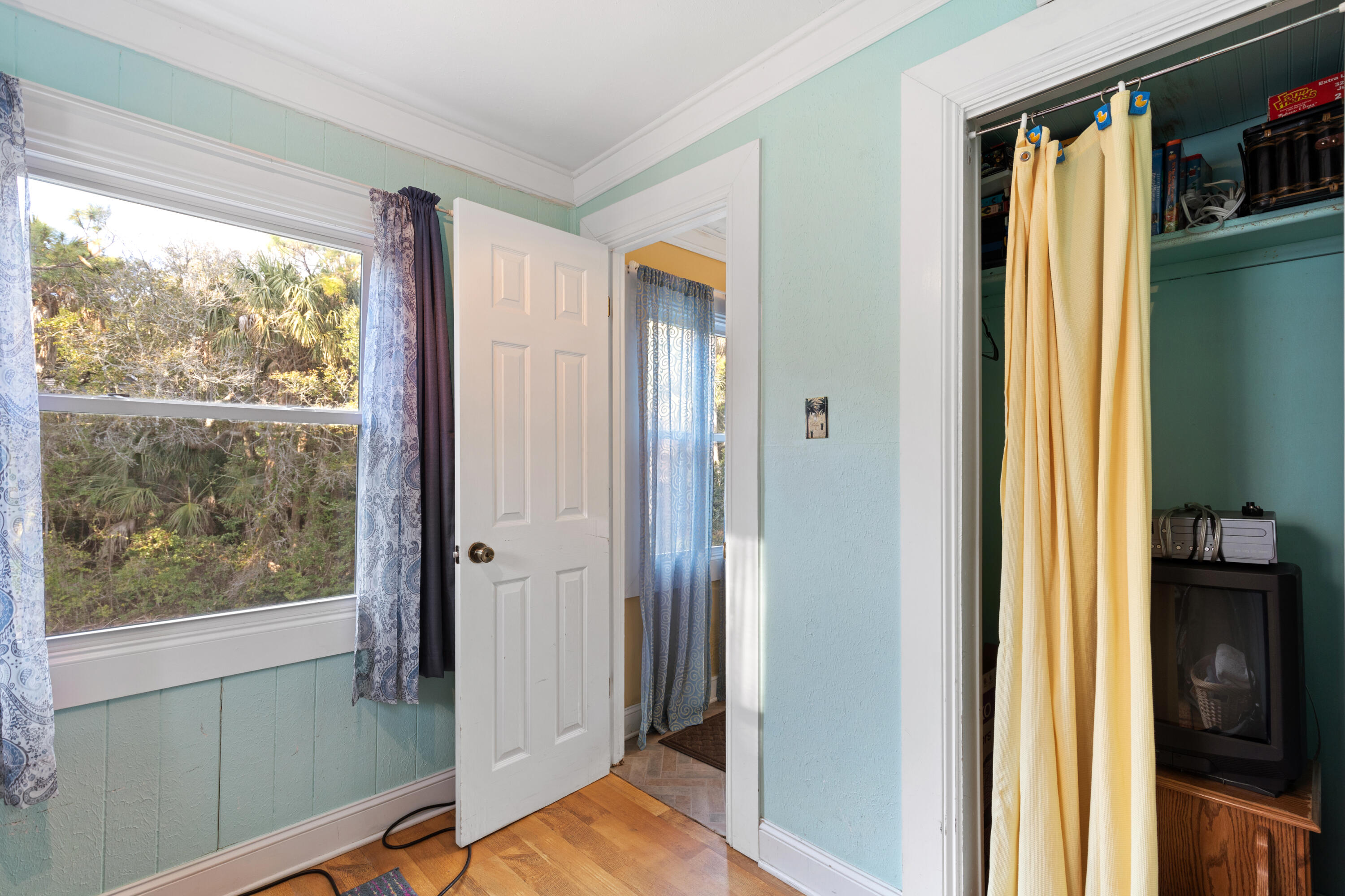604 West Ashley Avenue Folly Beach, SC 29439 - Photo 27 of 43 604WestAshleyAvenue- KeenEyeMarketing002