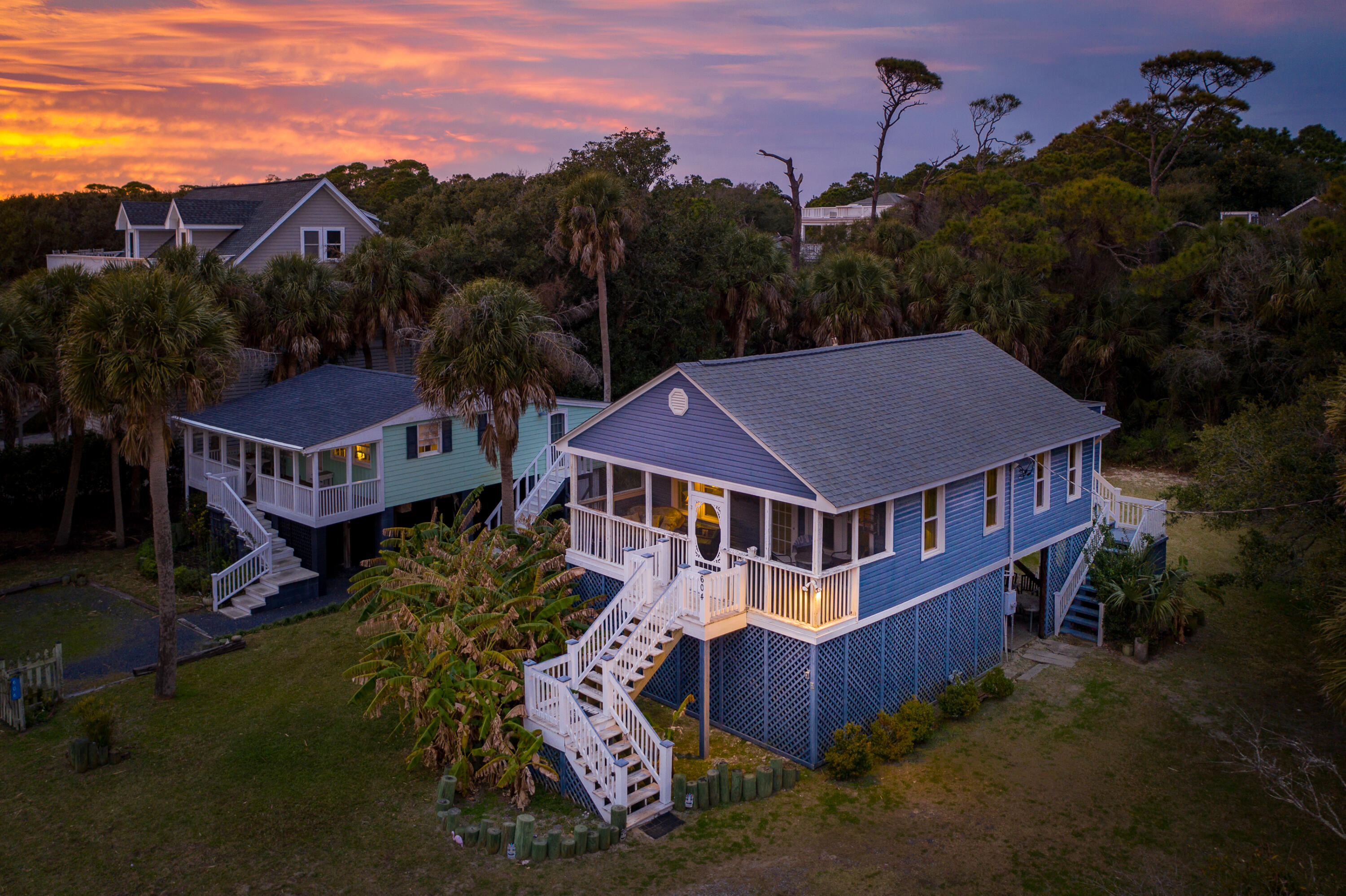 604 West Ashley Avenue Folly Beach, SC 29439 - Photo 3 of 43 604WestAshleyAvenue- KeenEyeMarketing004
