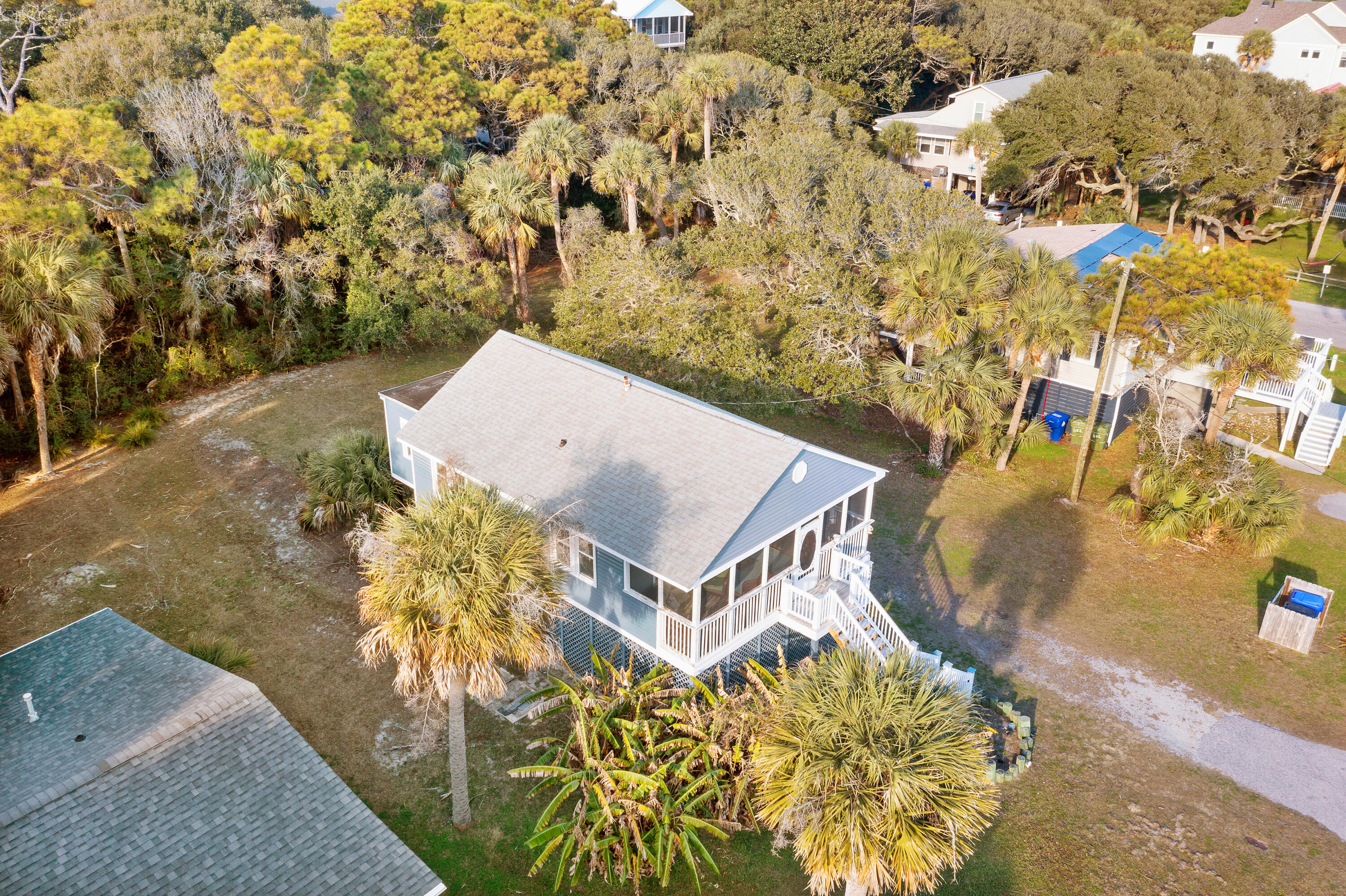 604 West Ashley Avenue Folly Beach, SC 29439 - Photo 35 of 43 604WestAshleyAvenue- KeenEyeMarketing003