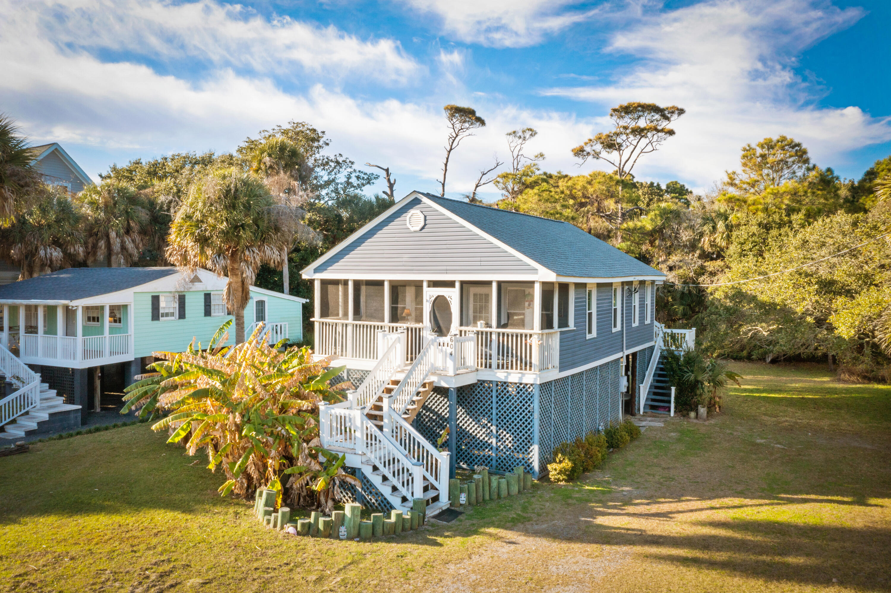 604 West Ashley Avenue Folly Beach, SC 29439 - Photo 6 of 43 604WestAshleyAvenue- KeenEyeMarketing000