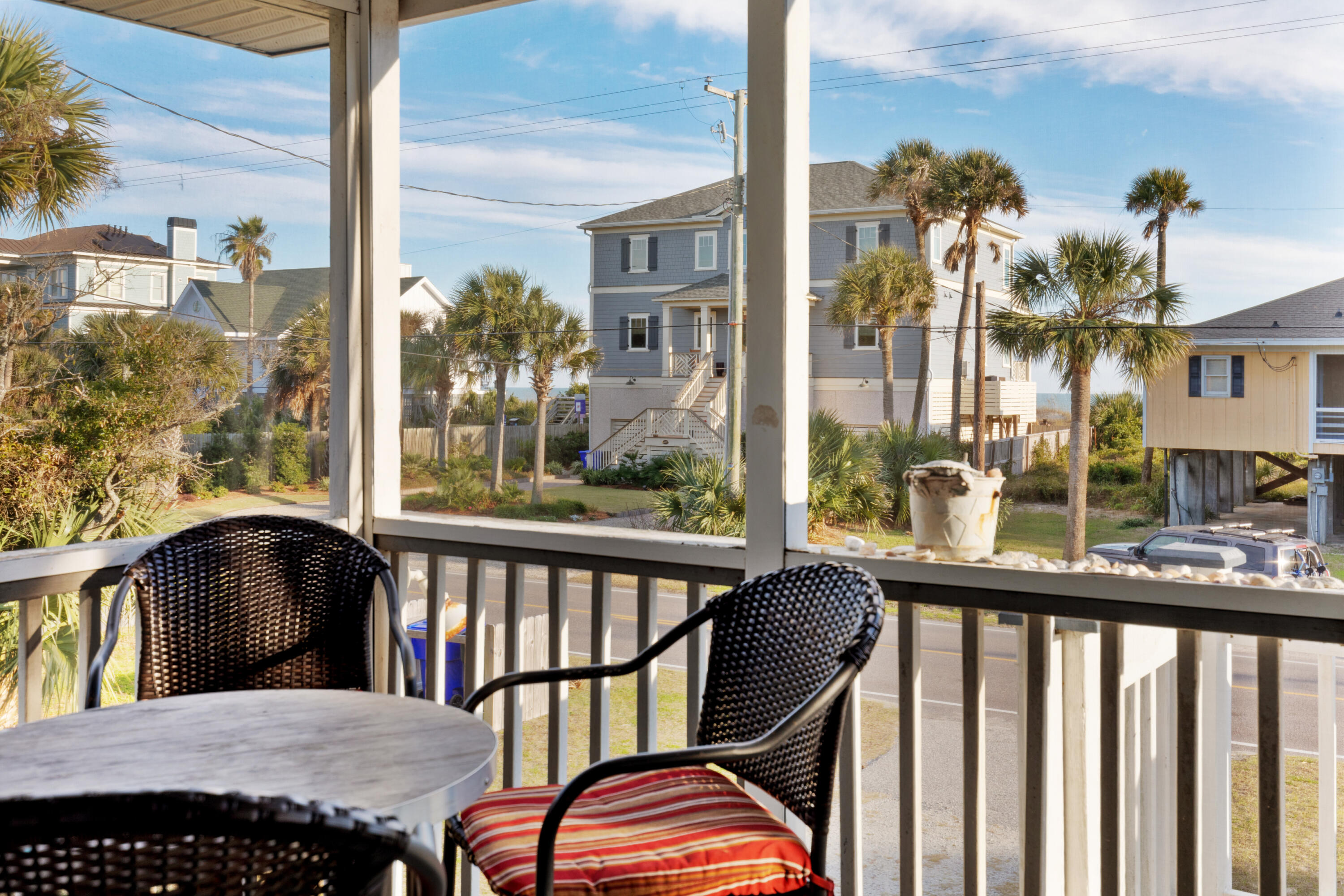 604 West Ashley Avenue Folly Beach, SC 29439 - Photo 10 of 43 604WestAshleyAvenue- KeenEyeMarketing000