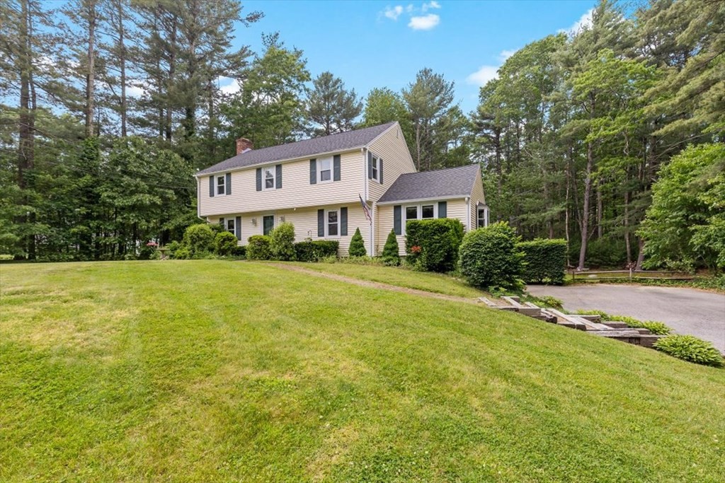 256 Bolas Road Duxbury, MA 02332 - Photo 3 of 29 Gallery Image 3