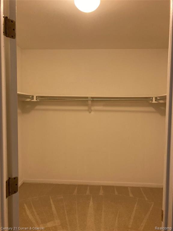 27860 Peppermill Road Farmington Hills, MI 48331 - Photo 14 of 28