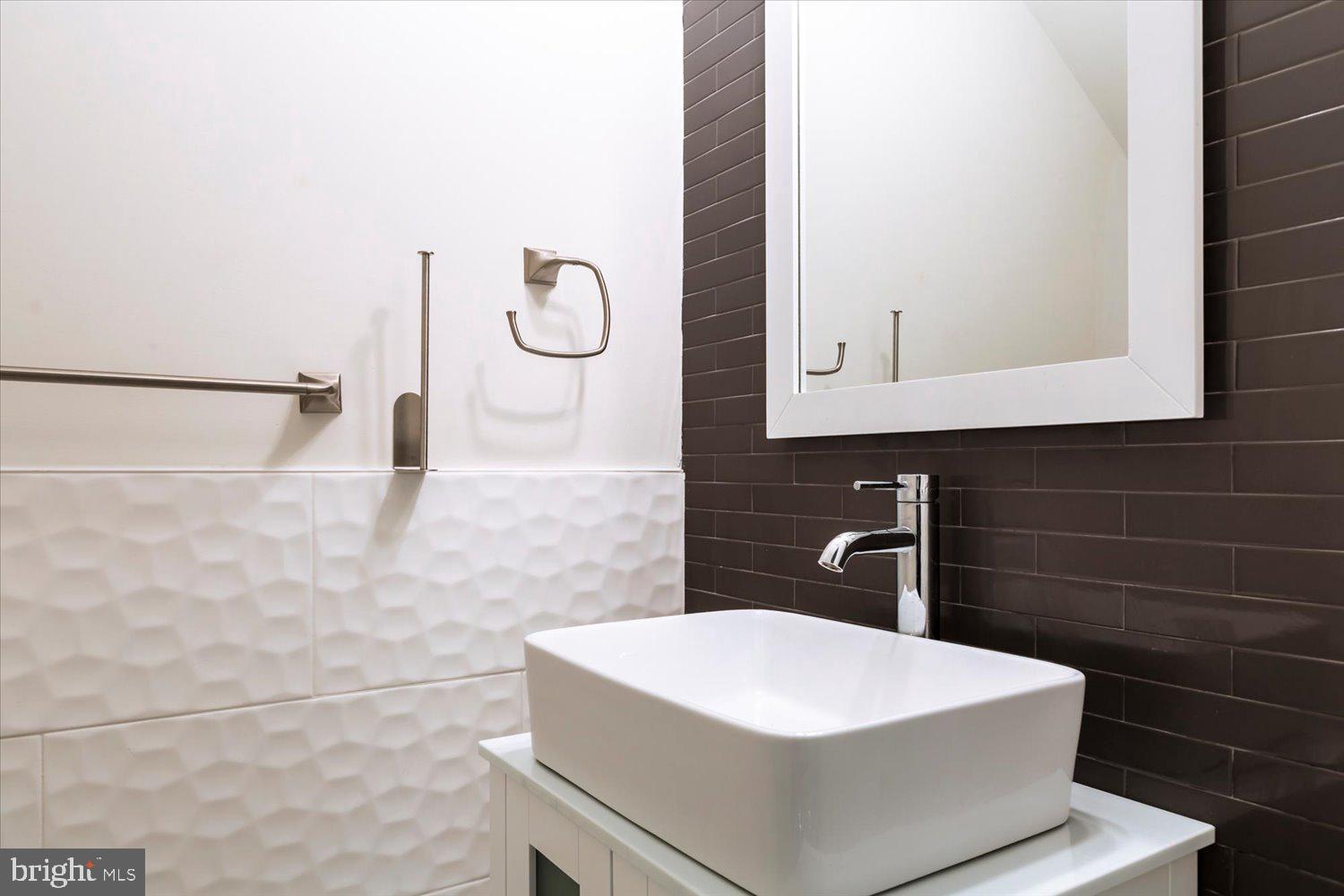 3017 Gates Road Northwest Washington, DC 20008 - Photo 82 of 95 1/2 bath lower level
