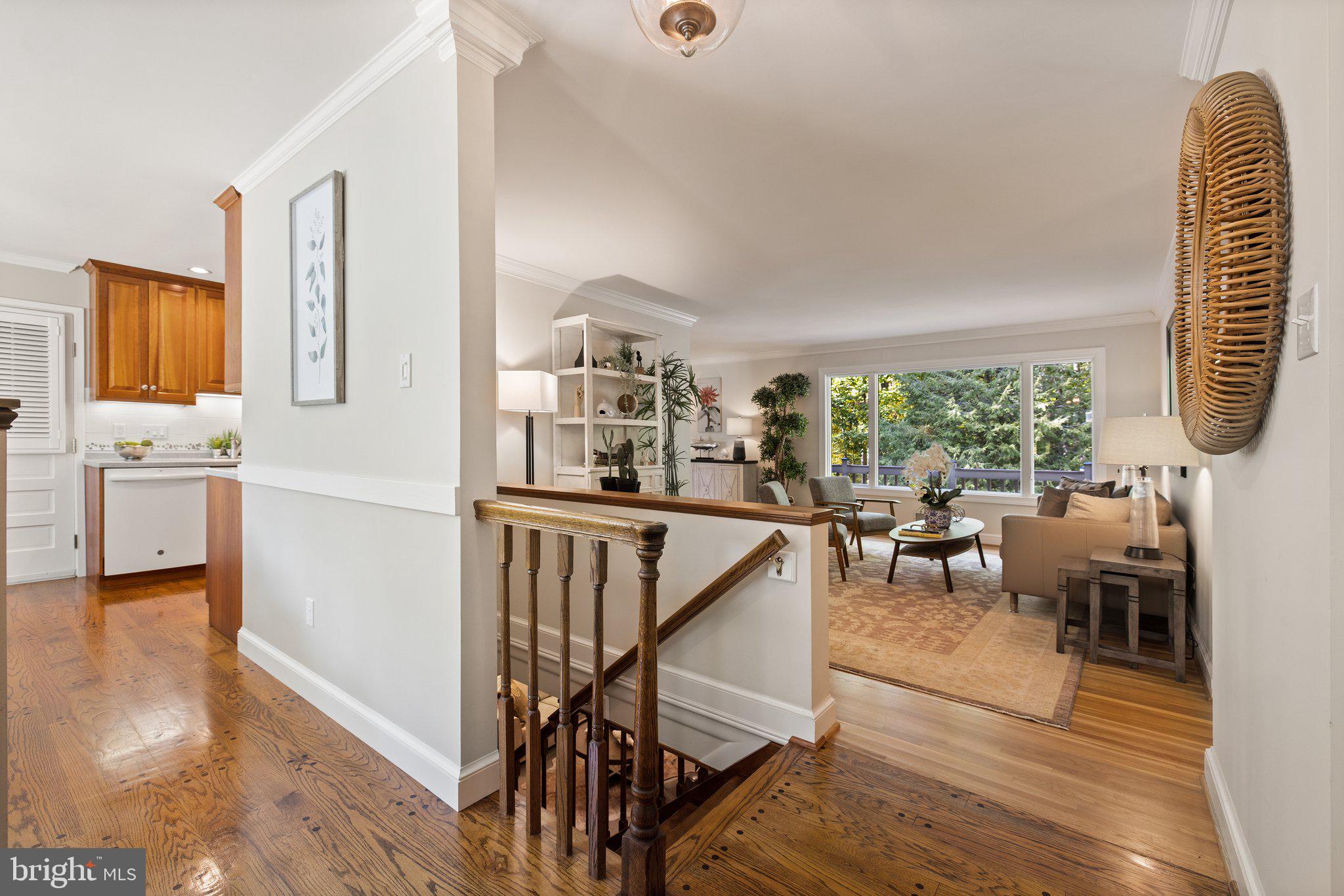 7711 Heming Place Springfield, VA 22151 - Photo 8 of 76 foyer