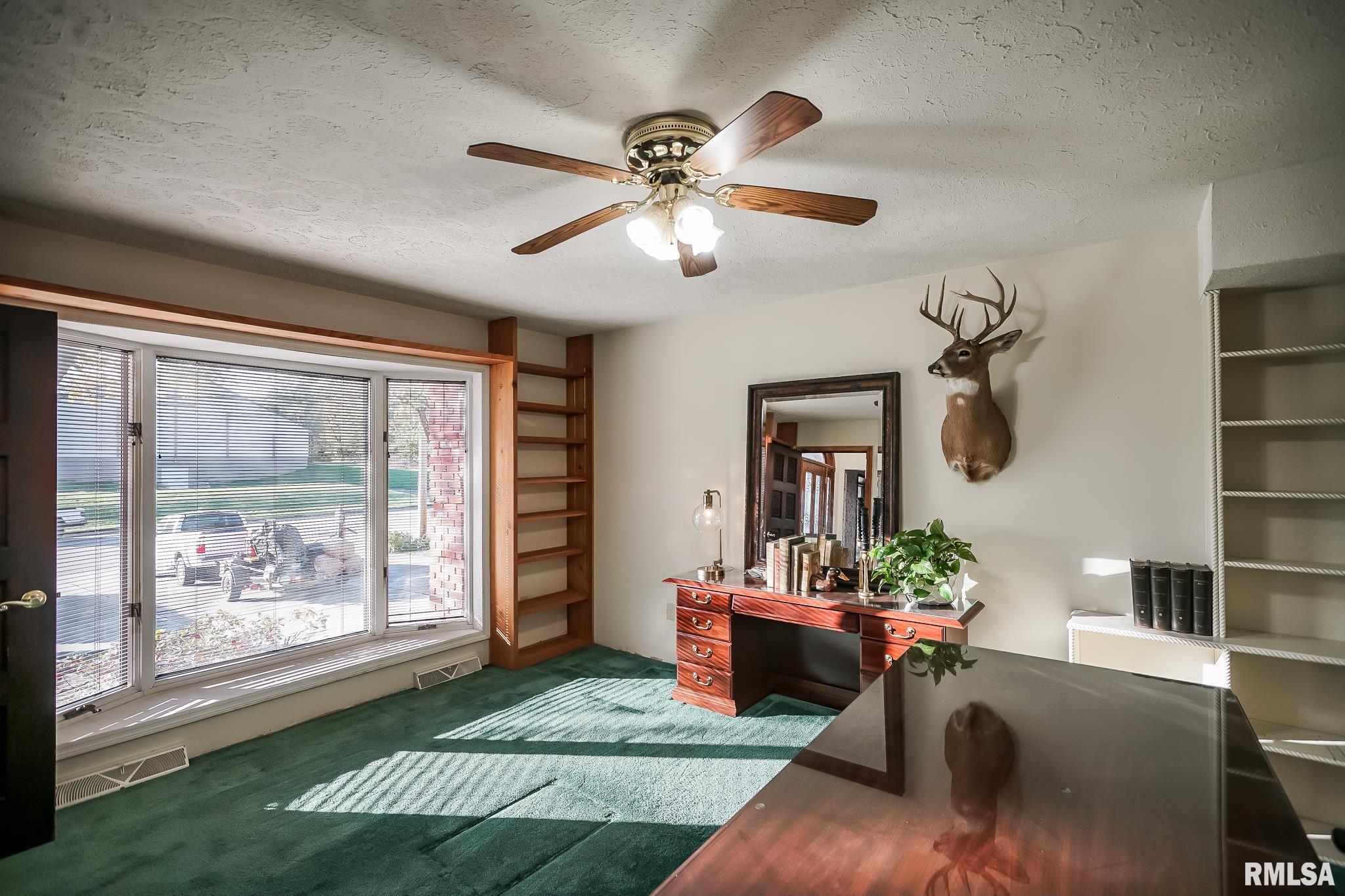 826 South Maxwell Road Peoria, IL 61607 - Photo 20 of 57
