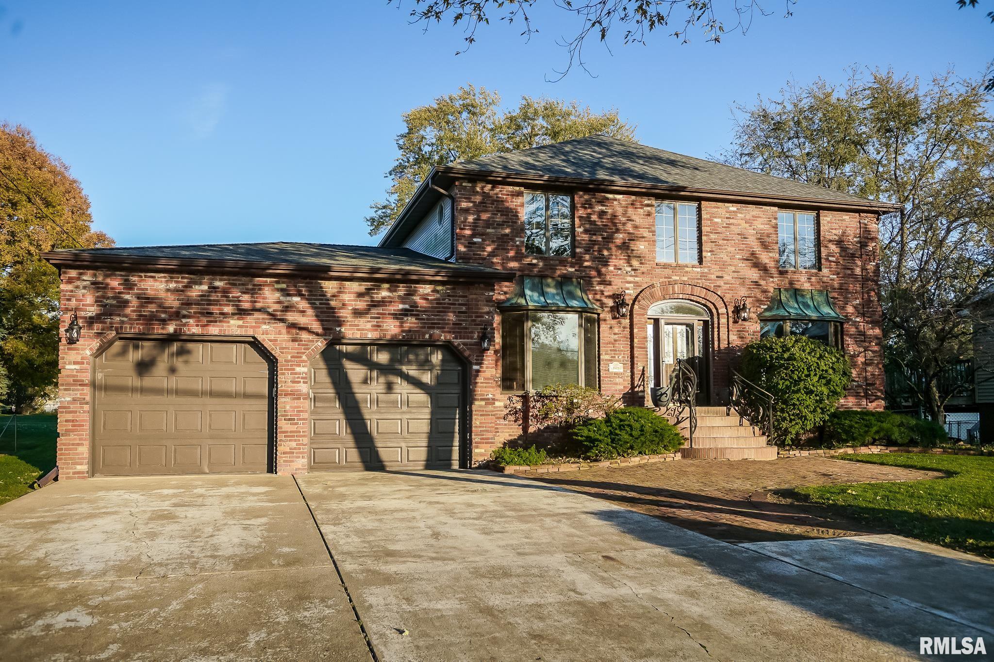 826 South Maxwell Road Peoria, IL 61607 - Photo 2 of 57