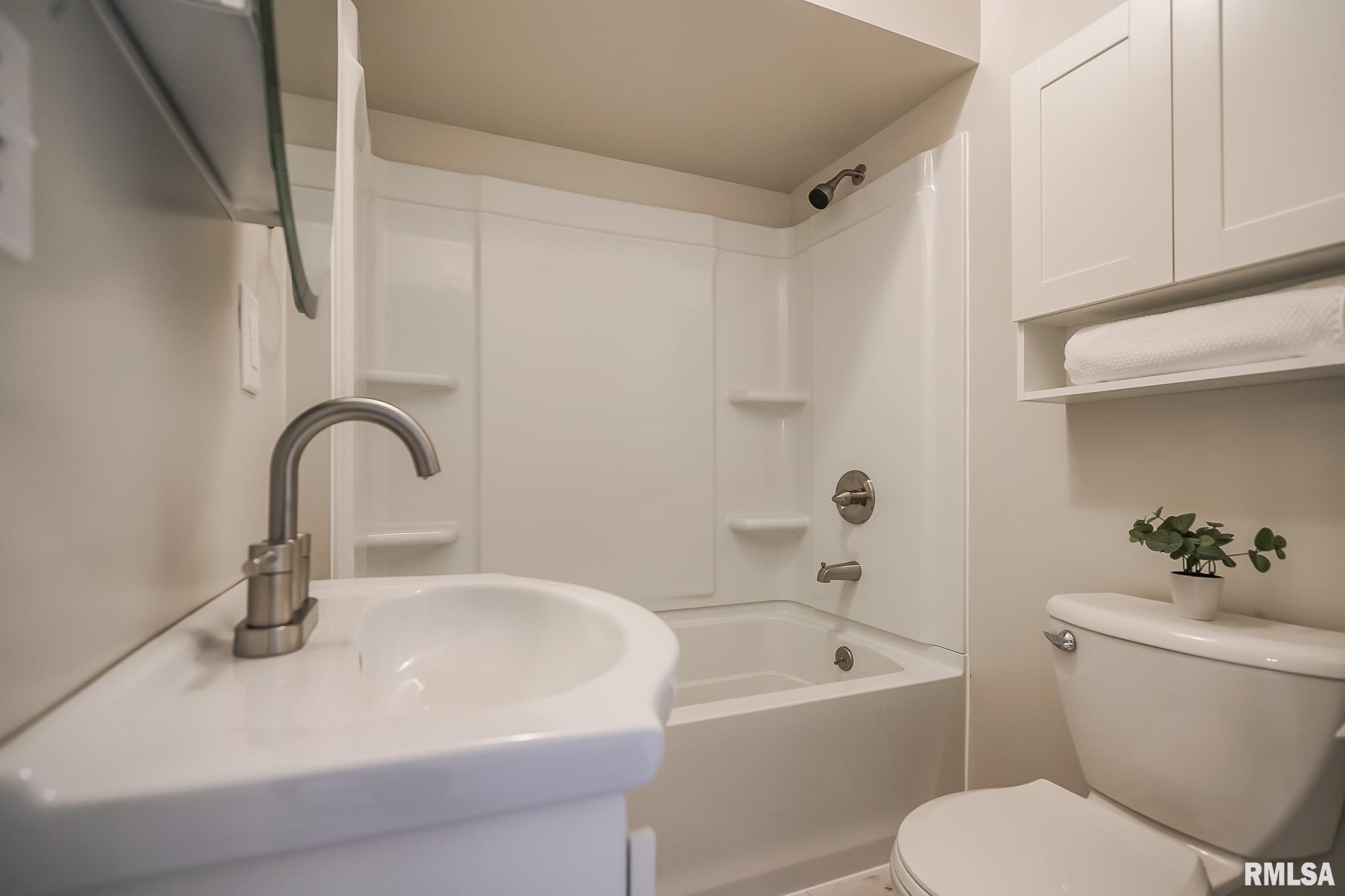 826 South Maxwell Road Peoria, IL 61607 - Photo 33 of 57