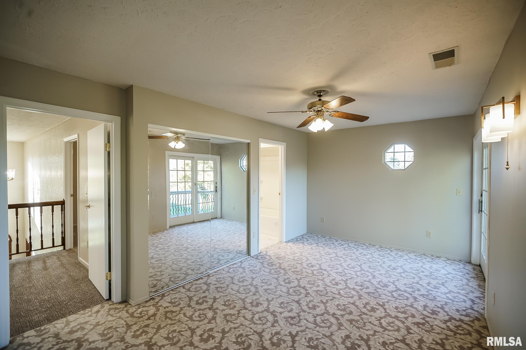 826 South Maxwell Road Peoria, IL 61607 - Photo 34 of 57
