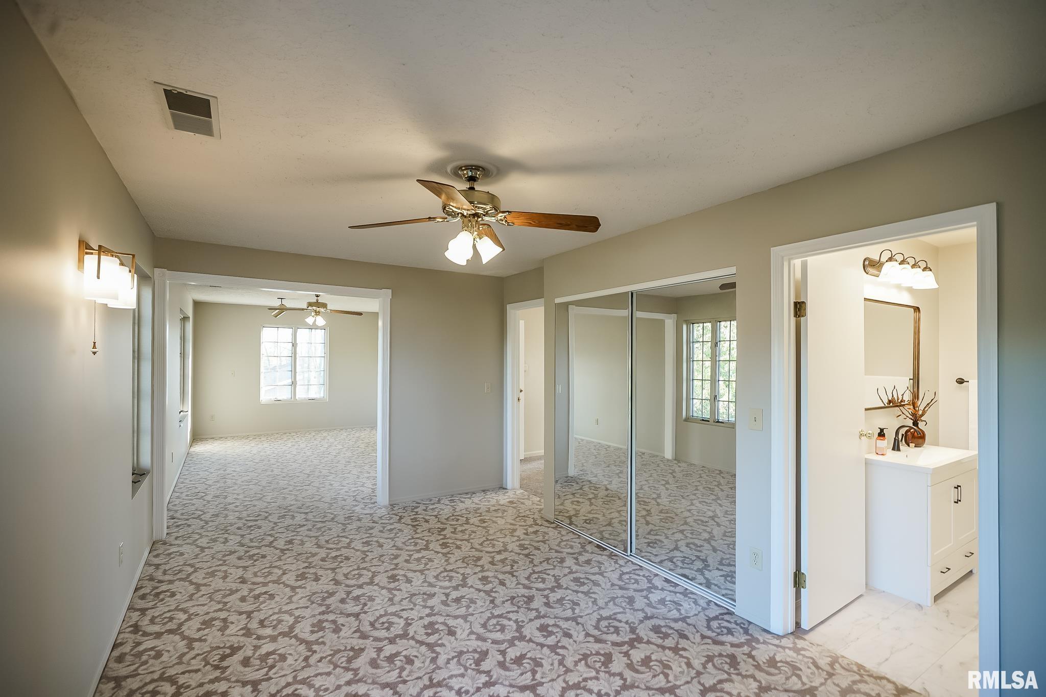 826 South Maxwell Road Peoria, IL 61607 - Photo 36 of 57