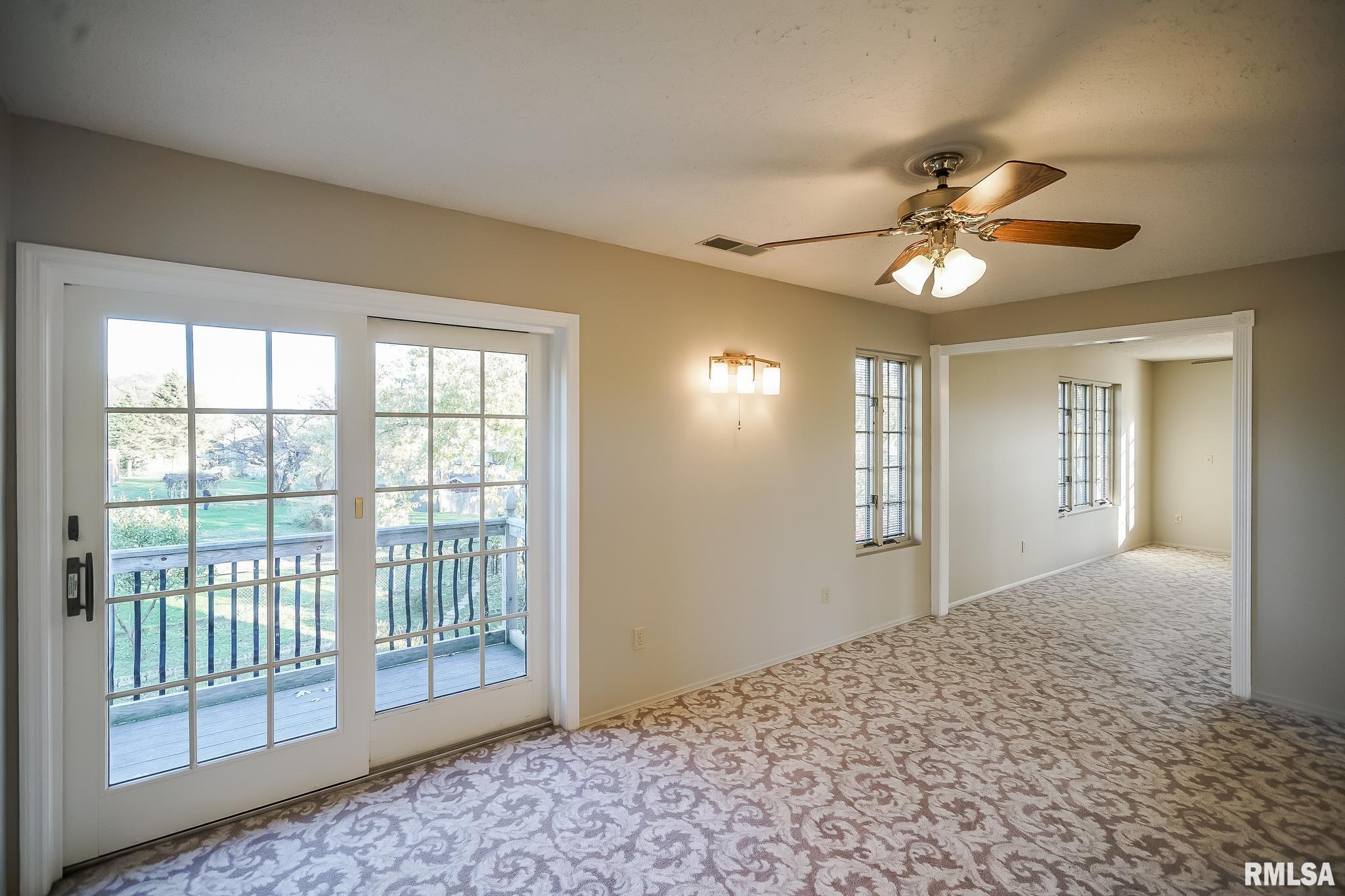 826 South Maxwell Road Peoria, IL 61607 - Photo 37 of 57