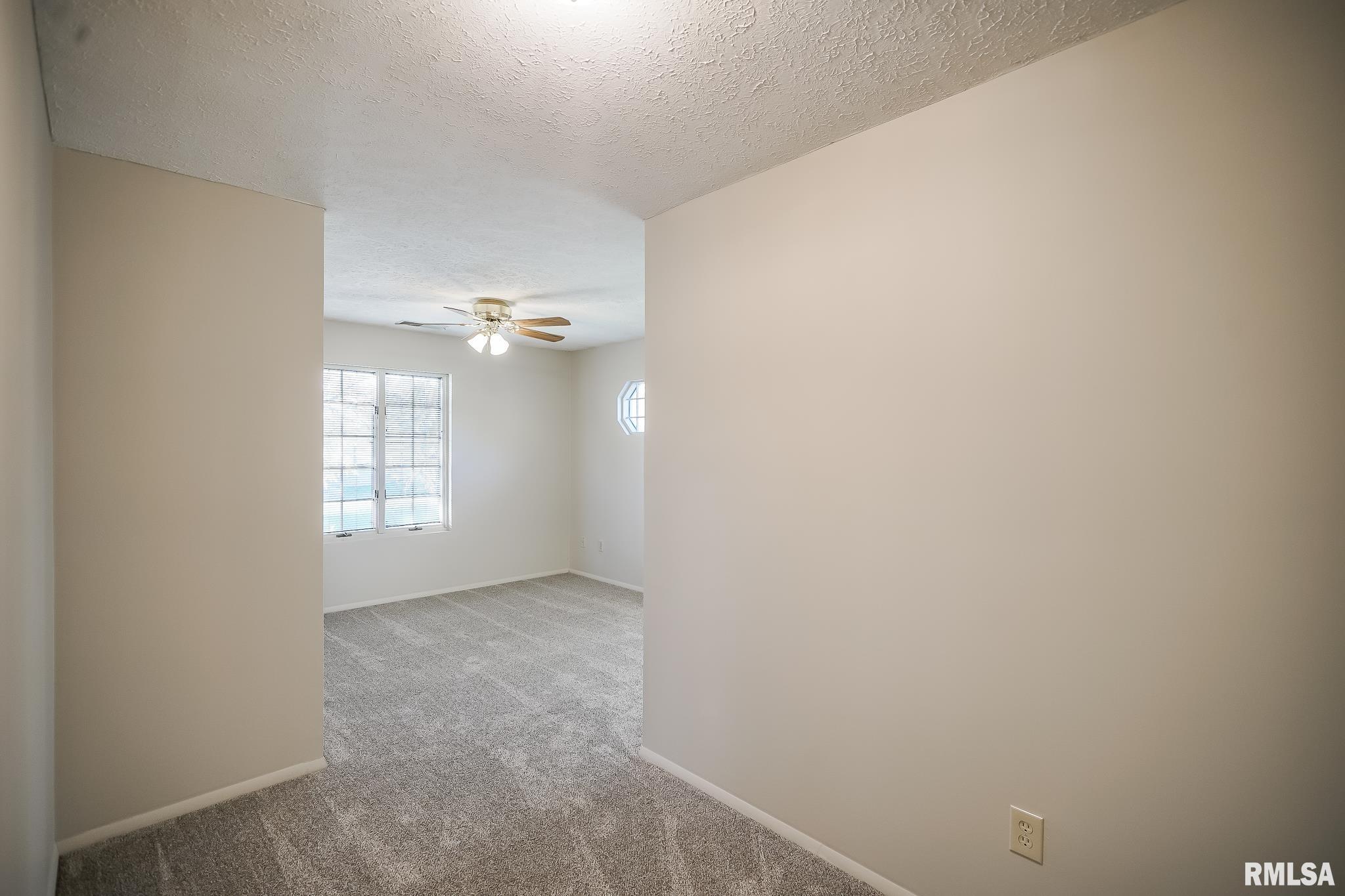 826 South Maxwell Road Peoria, IL 61607 - Photo 41 of 57