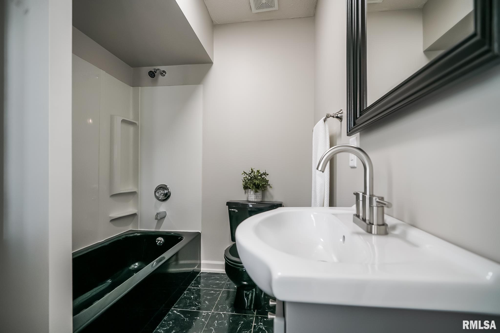826 South Maxwell Road Peoria, IL 61607 - Photo 52 of 57