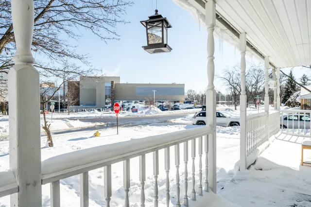 $285,000 | 2524 Morton Avenue, St. Joseph, MI 49085