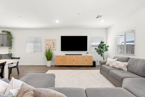 $649,000 | 1032 Fortuna Drive, Roseville, CA 95747