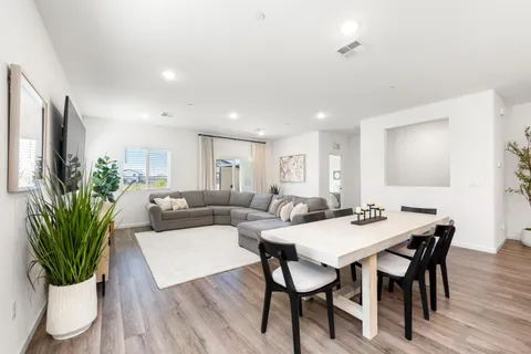 $649,000 | 1032 Fortuna Drive, Roseville, CA 95747