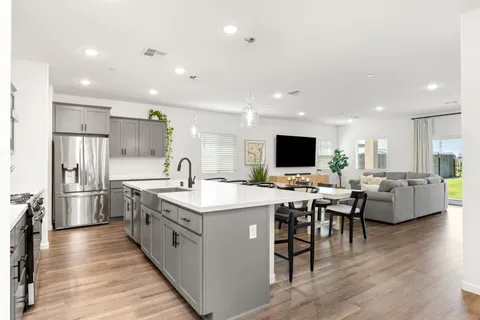 $649,000 | 1032 Fortuna Drive, Roseville, CA 95747