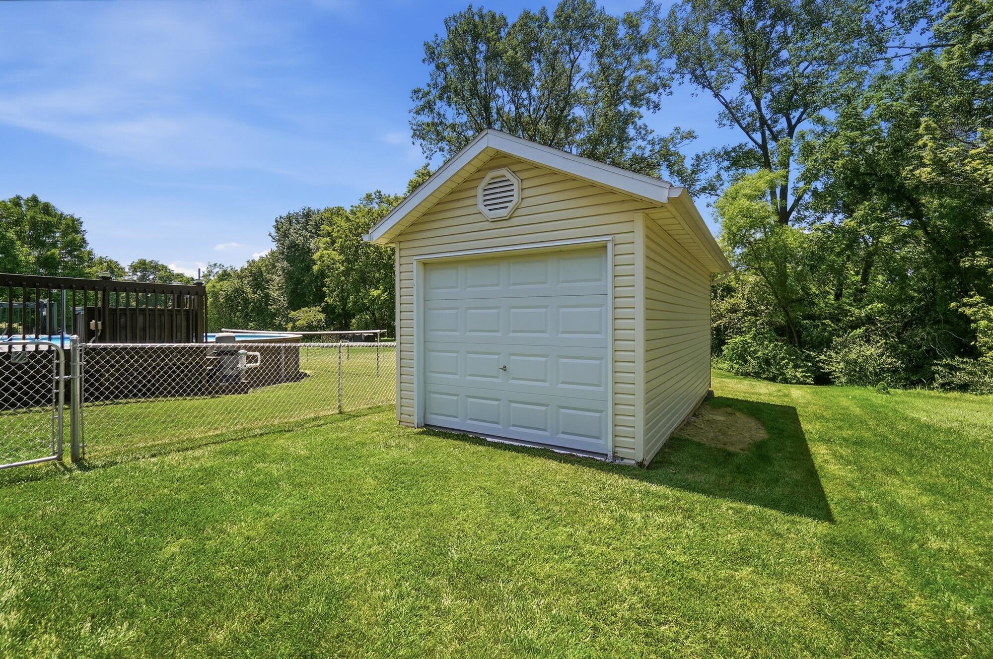 1126 Kingsgate Road Springfield, OH 45503 - Photo 83 of 89 086