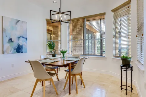 $845,000 | 104 Running Brook Trail, Spicewood, TX 78669