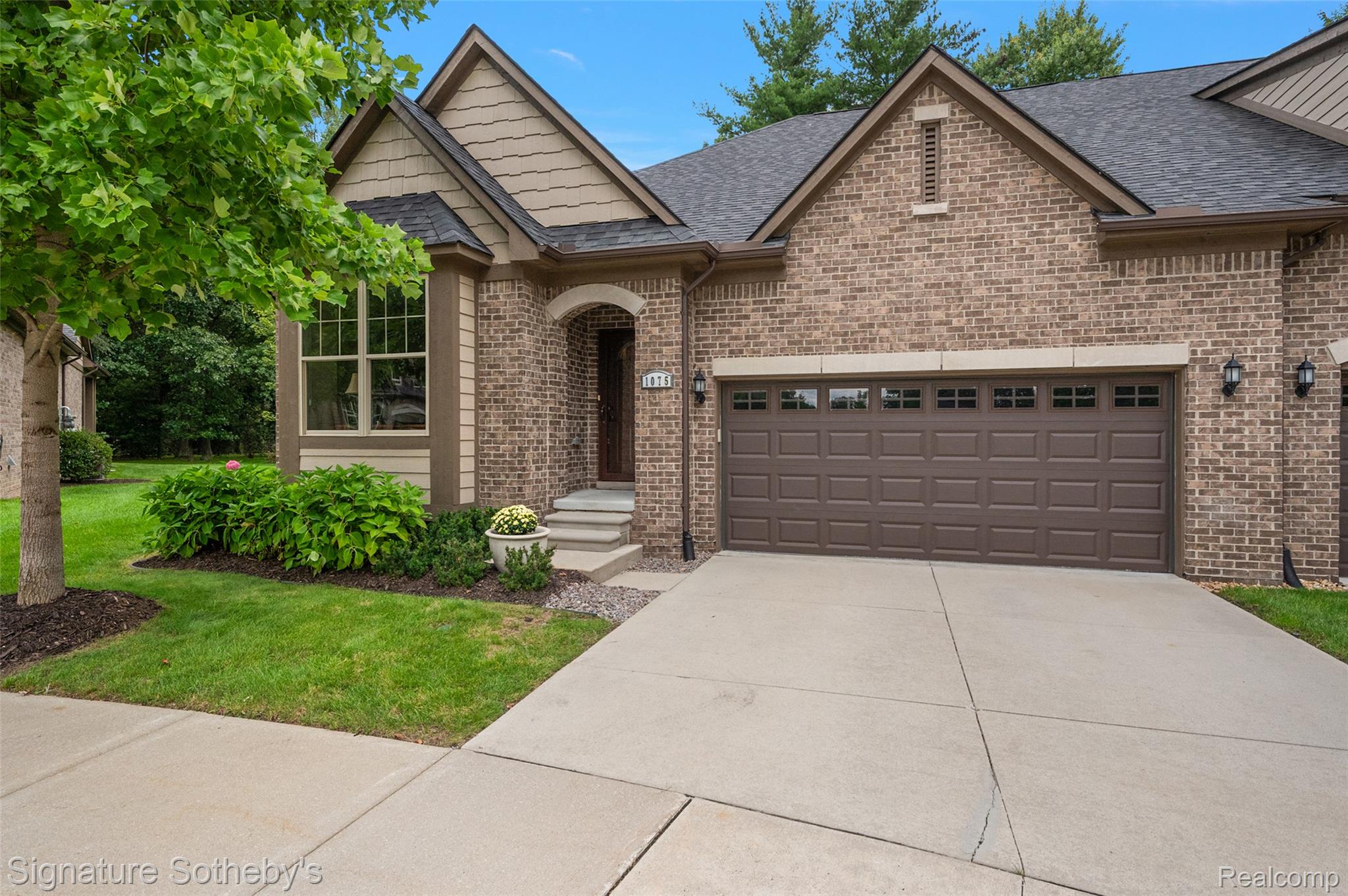 1075 Hampshire Court Rochester, MI 48307 - Photo 1 of 29 Beautiful Ranch Condo