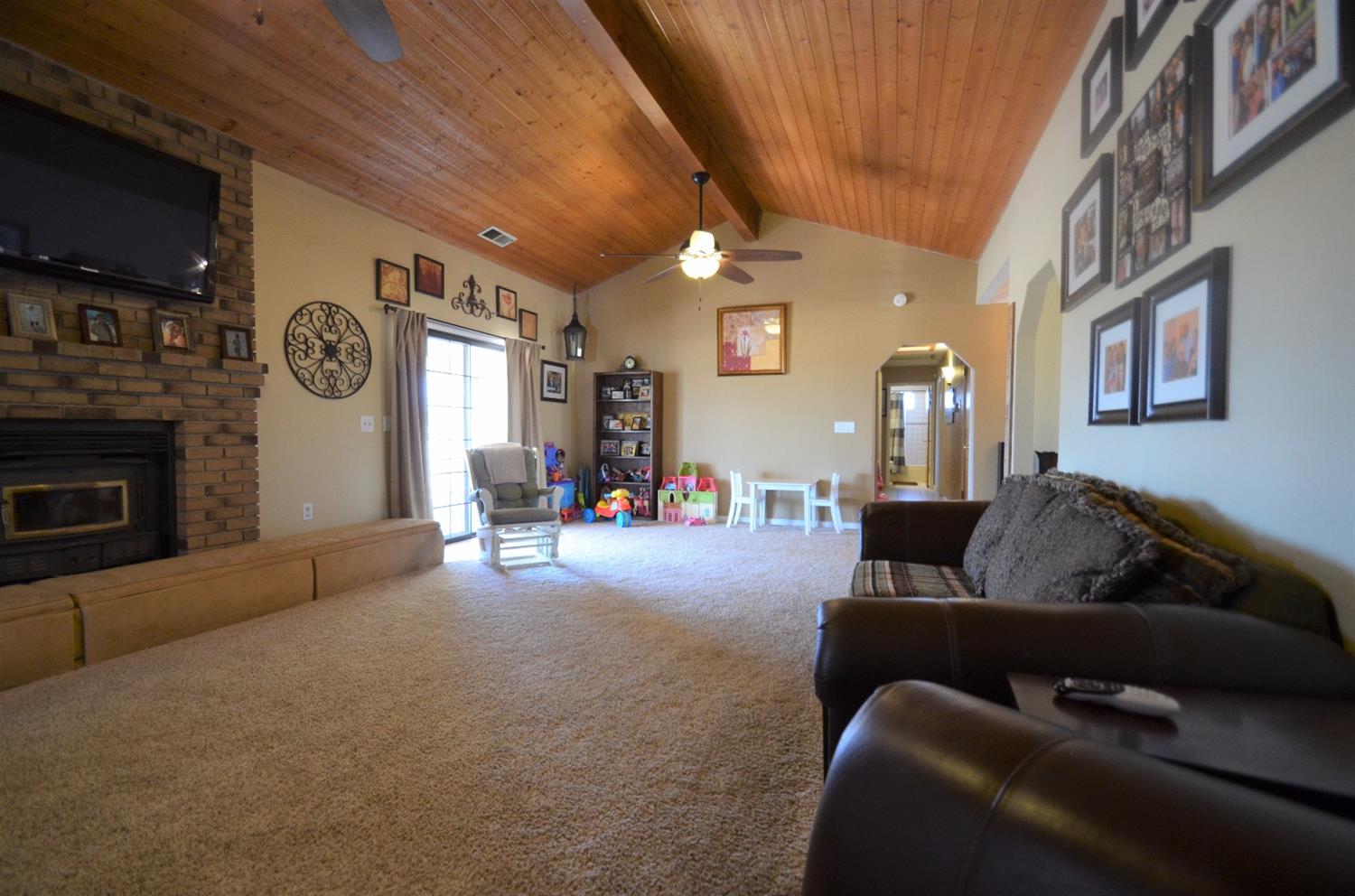 19813 Oakhill Road Madera, CA 93638 - Photo 16 of 65 Gallery Image 16