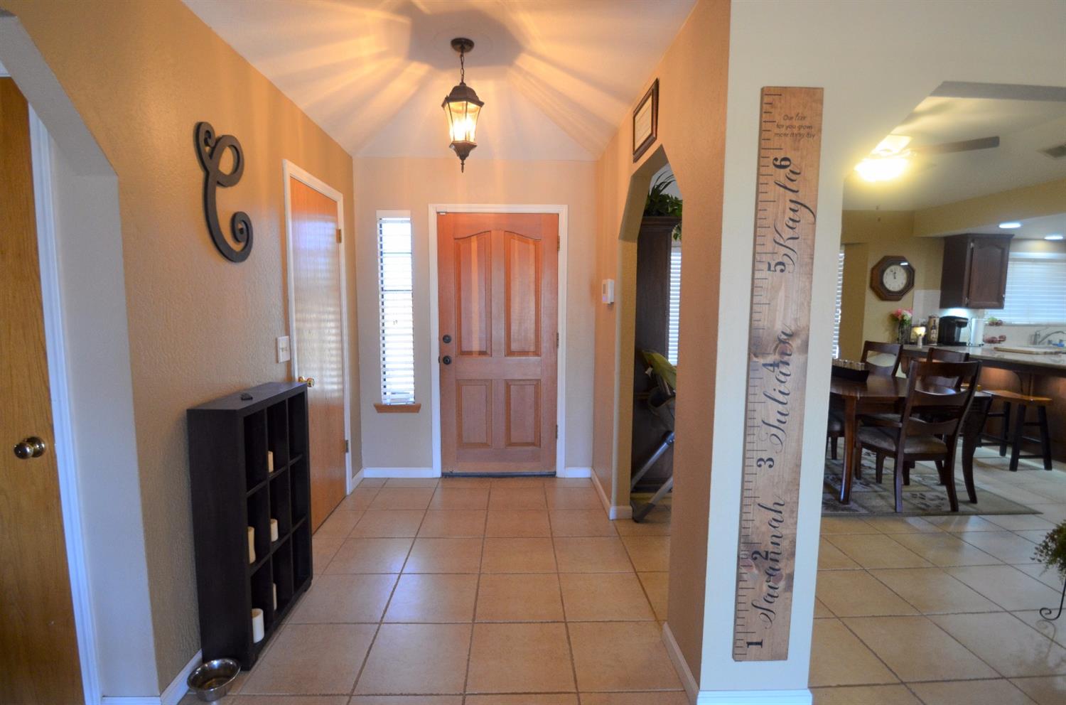 19813 Oakhill Road Madera, CA 93638 - Photo 4 of 65 Gallery Image 4