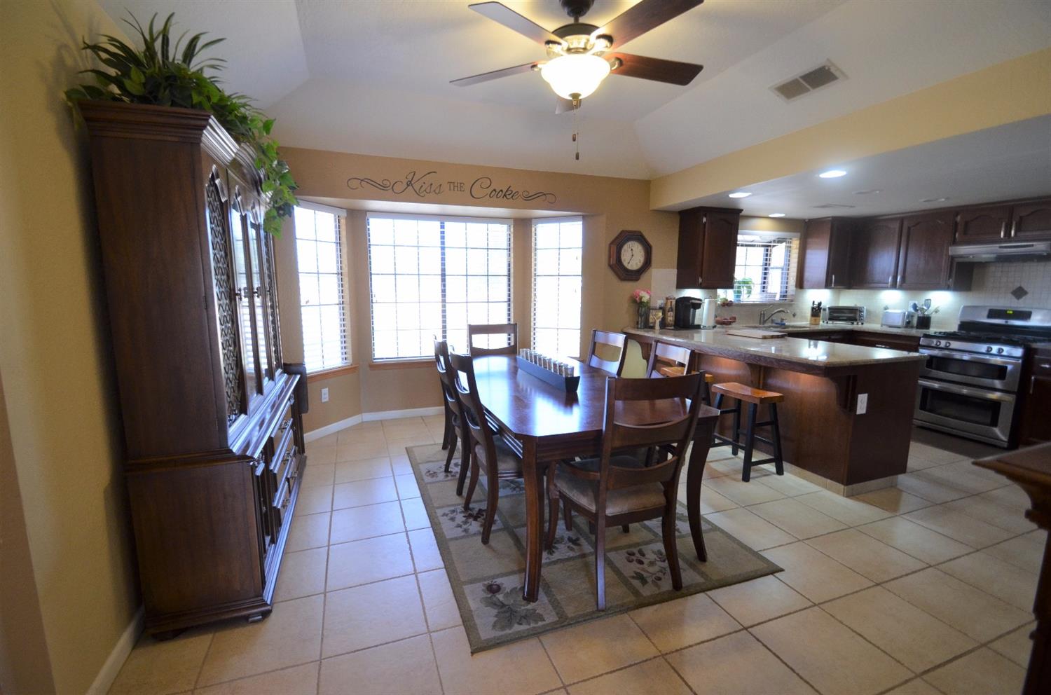 19813 Oakhill Road Madera, CA 93638 - Photo 6 of 65 Gallery Image 6