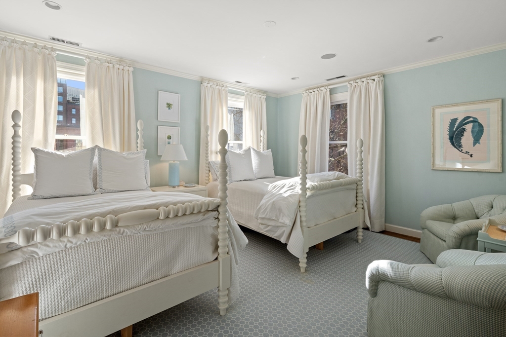 36 Commonwealth Avenue, Unit PH Boston, MA 02116 - Photo 17 of 30