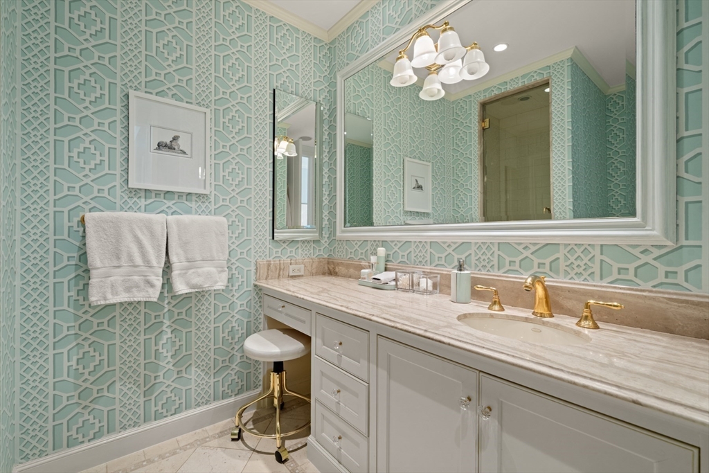 36 Commonwealth Avenue, Unit PH Boston, MA 02116 - Photo 18 of 30