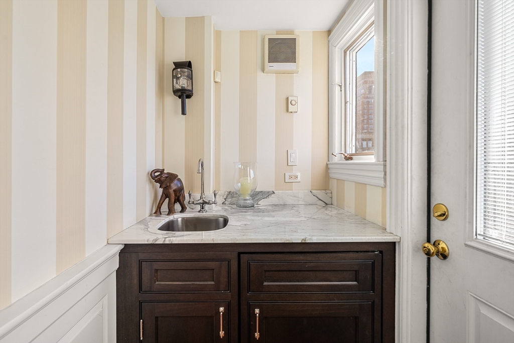 36 Commonwealth Avenue, Unit PH Boston, MA 02116 - Photo 24 of 30