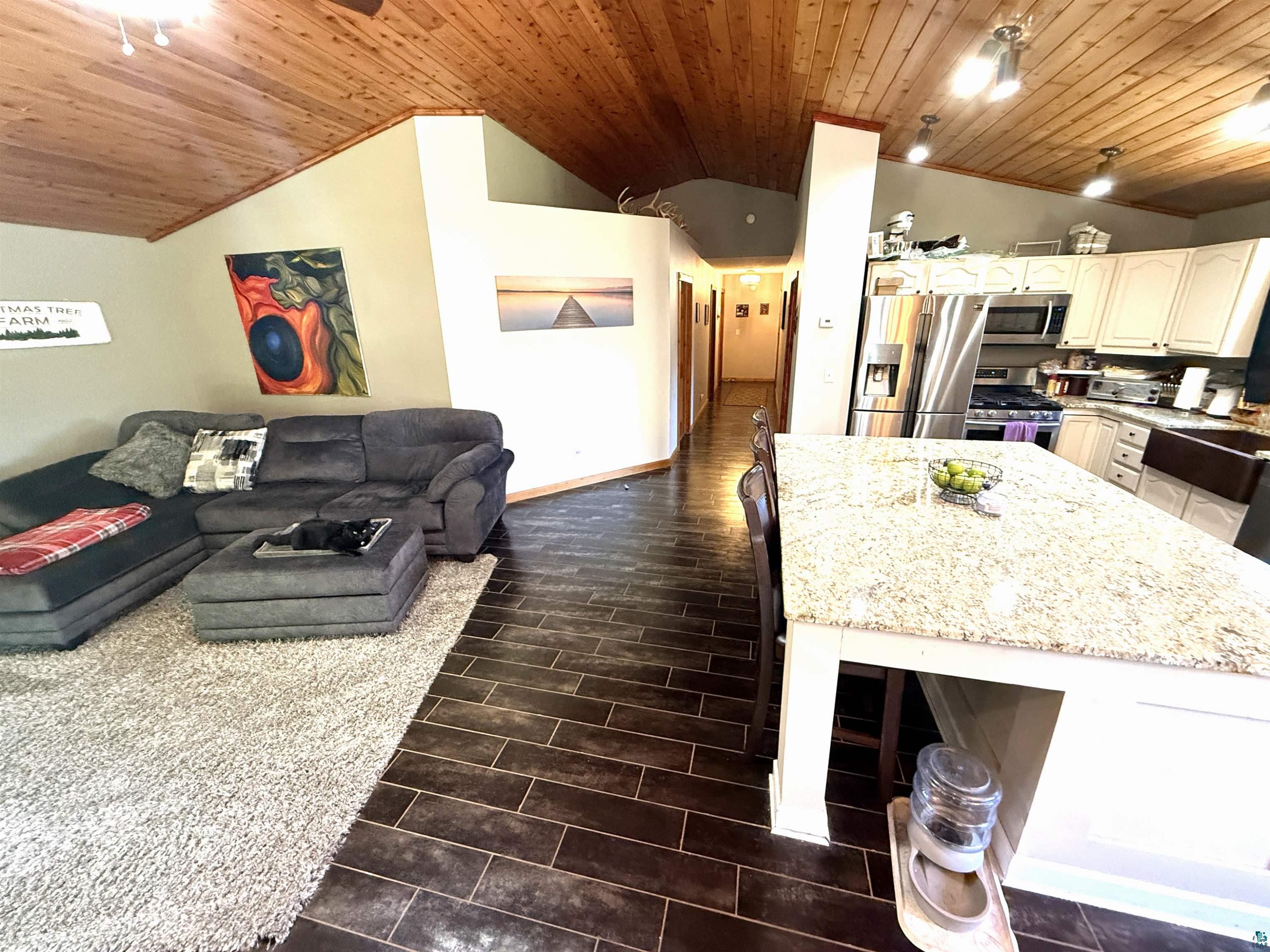 4279 Fayre Road Duluth, MN 55803 - Photo 10 of 46