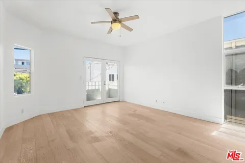$4,995,000 | 22 28th Place, Venice, CA 90291
