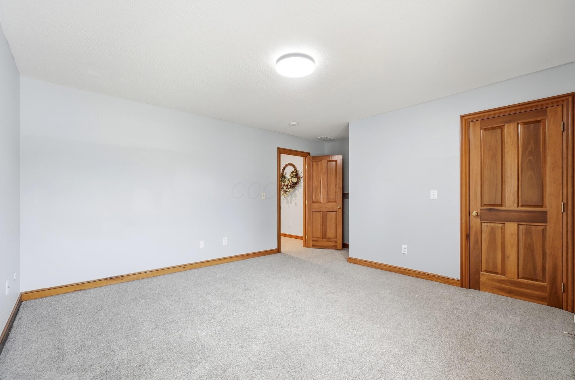 5585 Ketch Street Lewis Center, OH 43035 - Photo 73 of 129 73_072
