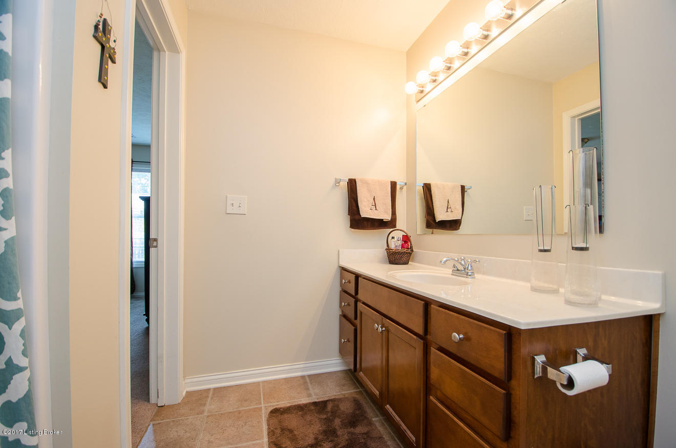 9825 Brooks Bend Road Louisville, KY 40258 - Photo 21 of 35 BrooksBend-21