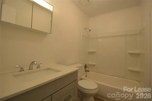 $1,100 | 120 East Church Street, Stanley, NC 28164