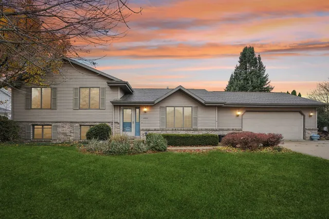 $415,000 | 4322 Tydl Drive, Janesville, WI 53546