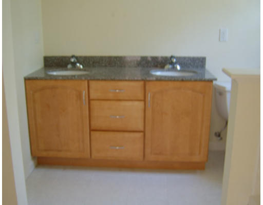 6 Windsor Road Shirley, MA 01464 - Photo 2 of 4 Gallery Image 2
