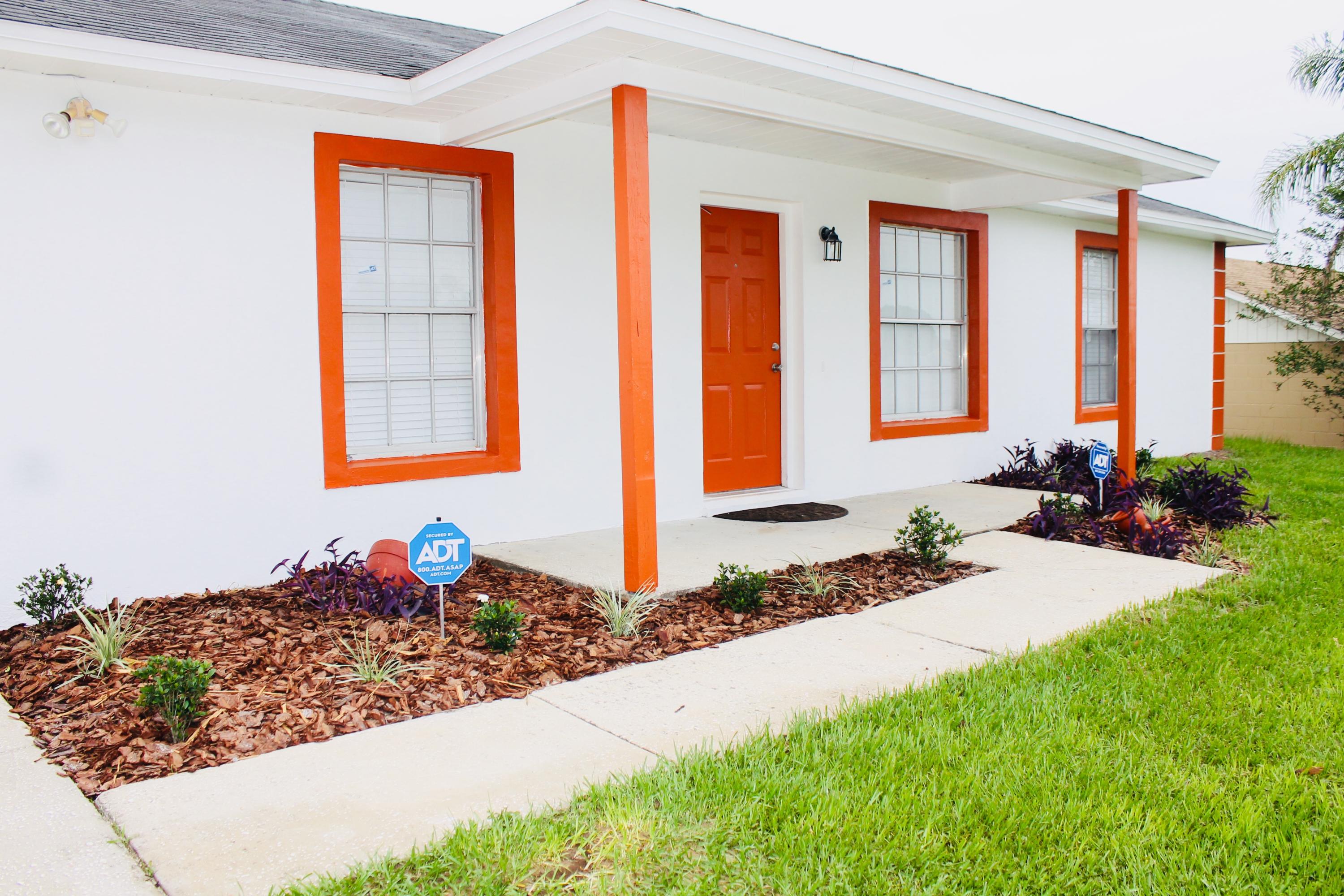 3211 Hammersmith Road Orlando, FL 32818 - Photo 1 of 16 Front Exterior