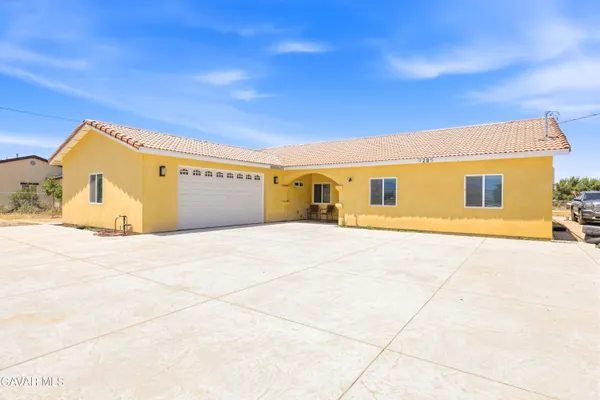 $760,000 | 9285 Avenue Q14 Street East, Littlerock, CA 93543