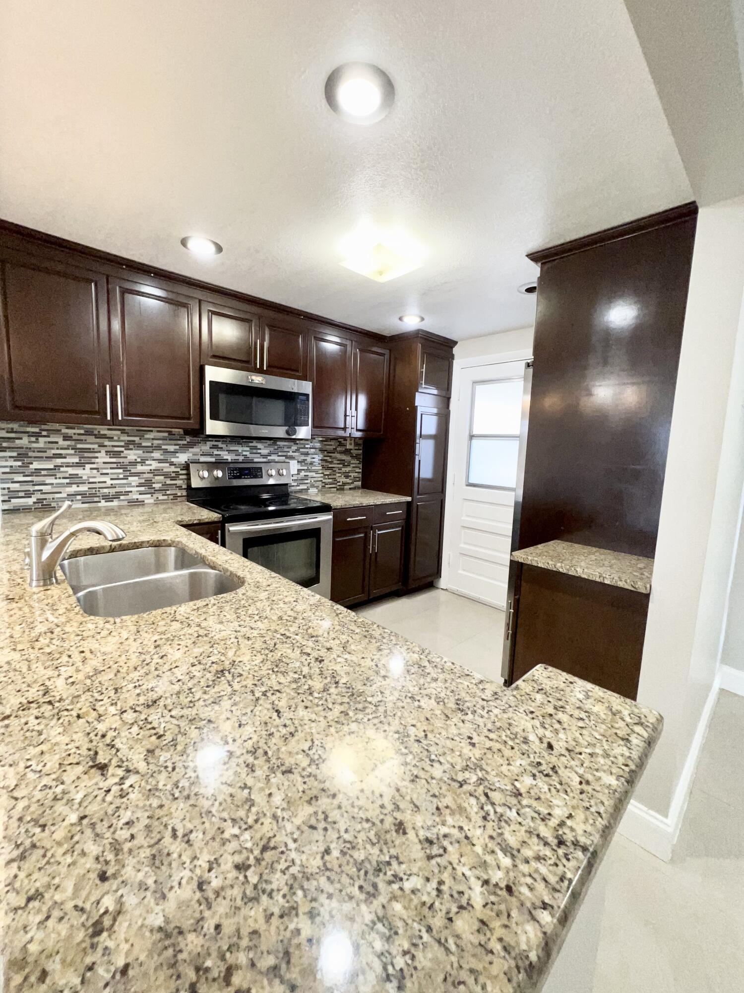 6161 Northwest 2nd Avenue, Unit 219 Boca Raton, FL 33487 - Photo 14 of 16 kitchen