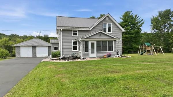 $289,906 | 1301 East Laneville Avenue, Durand, WI 54736