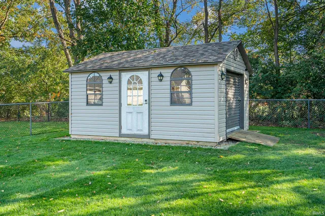 $392,500 | 18806 Wilson Drive, Goshen, IN 46528