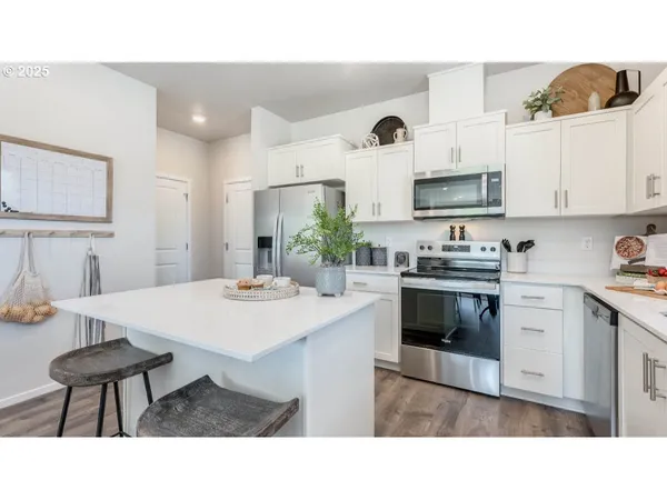 $423,995 | 3413 Southwest Hartley Avenue, Gresham, OR 97080